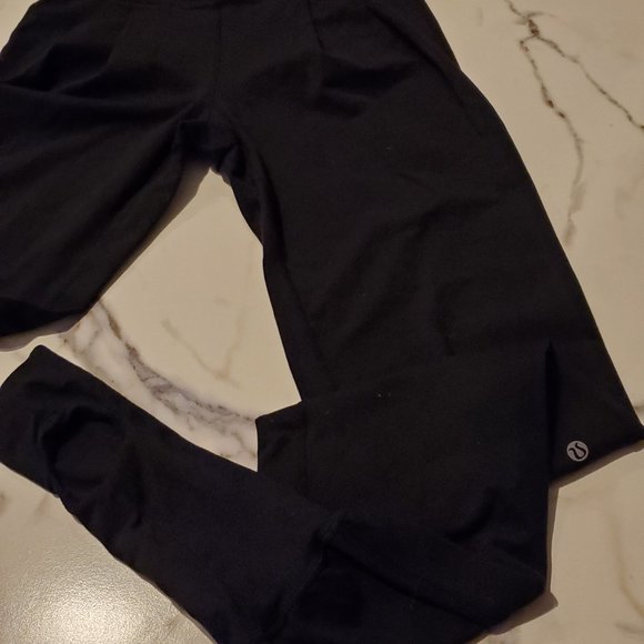 Lululemon Ballet Tights, Loose fit with Feet Cover - Picture 2 of 9